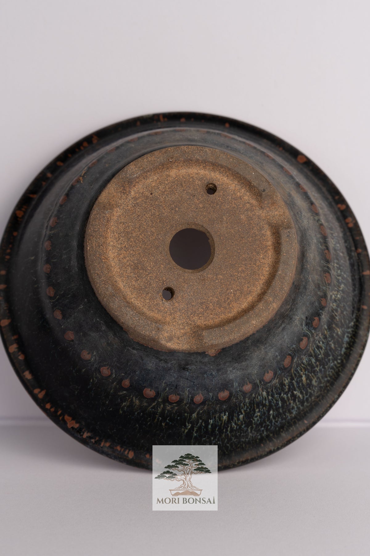 Aged Tokoname flared round bonsai pot POT-TOKO-003 rim and textured glaze detail